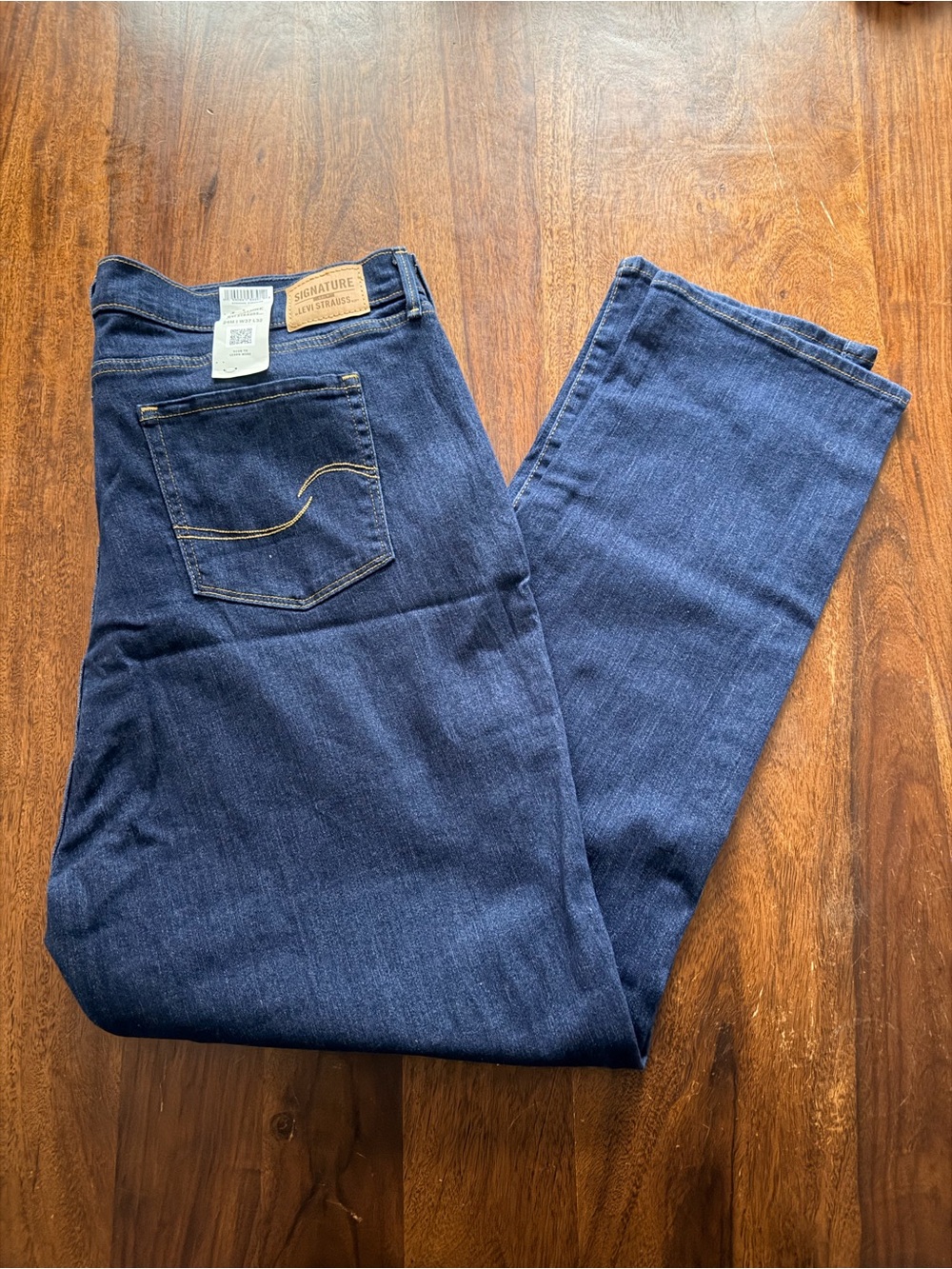 NWT Signature Gold Levi Strauss High Rise Straight Super Stretch Jeans -Size 24M